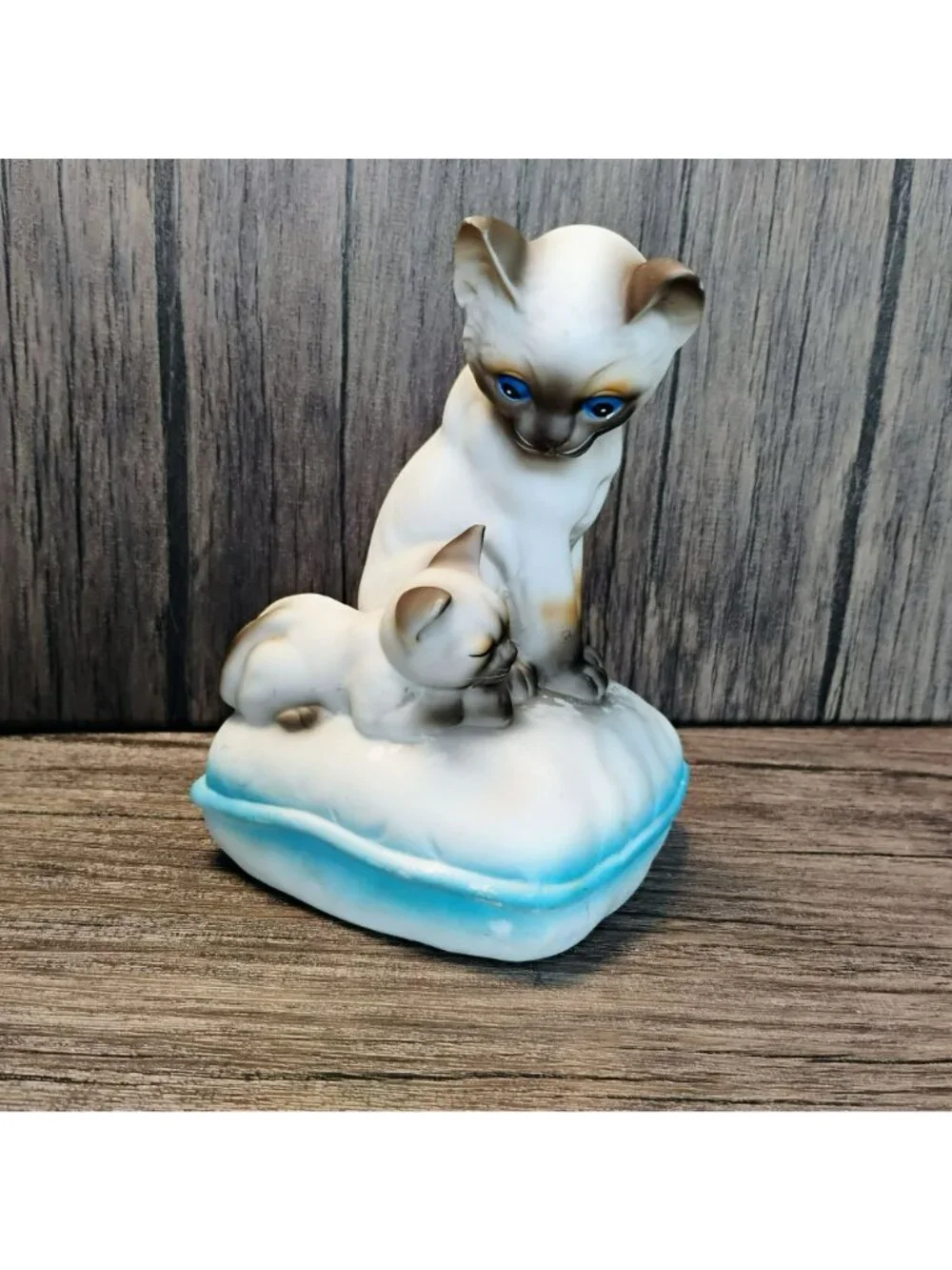 Vintage Mann Japan Siamese Cat Figurine Music Box 5.5